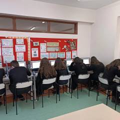Evrensel Kolej